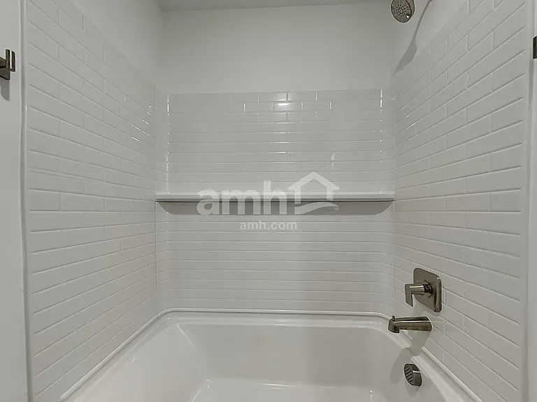 7718 Selah St SW — Photo 21