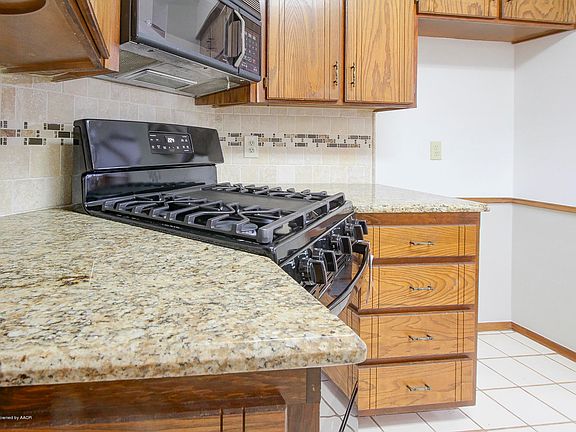 5th image of 6713 Michelle Dr