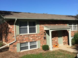 211 Civic Park Dr, O'Fallon, MO 63366