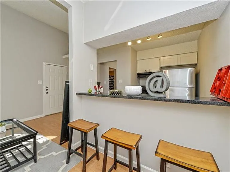 4314 Gillis St — Photo 15