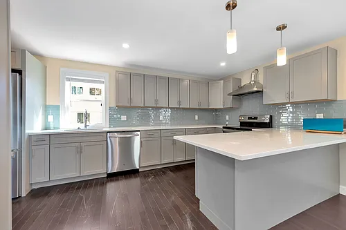 43 Wright Ave #1 Photo 1
