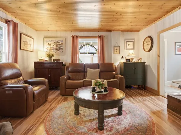 301 Gamage Avenue, Auburn, ME 04210