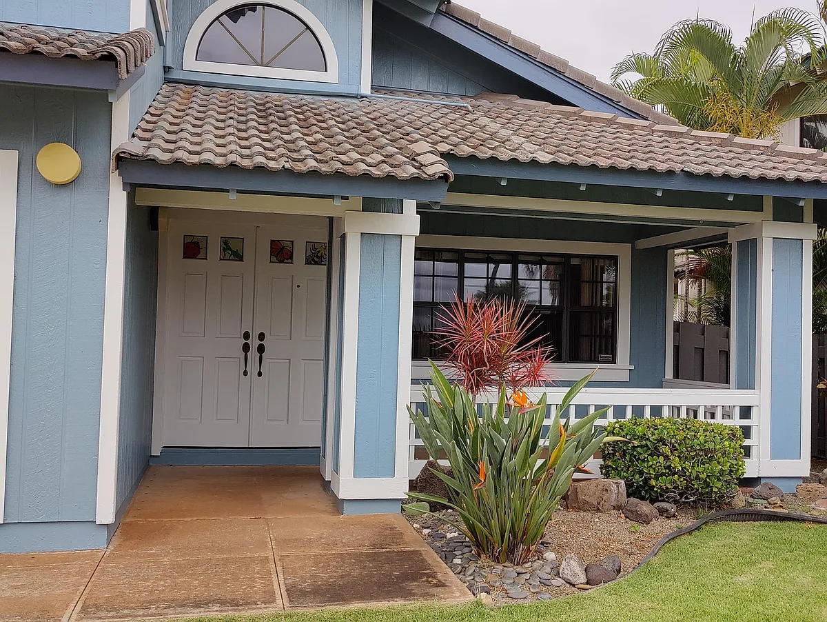 Main entry - 91-1044 Holunape St