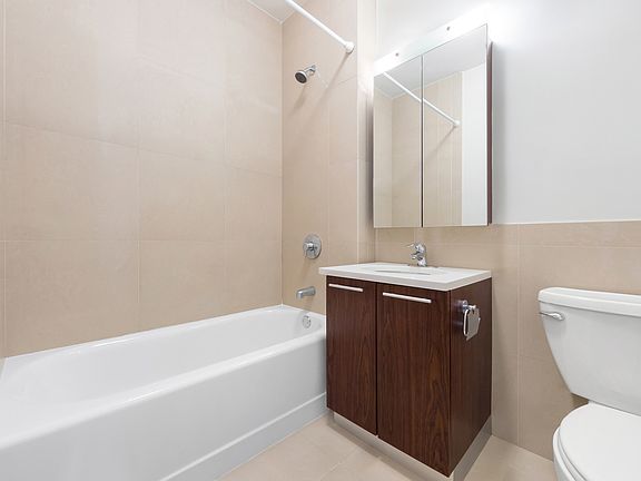 4th image of 390 Wythe Ave APT 5G