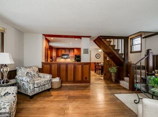 513 John St, Hopkins, MN 55343