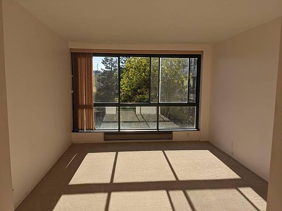 5th image of 300 3rd St APT 607