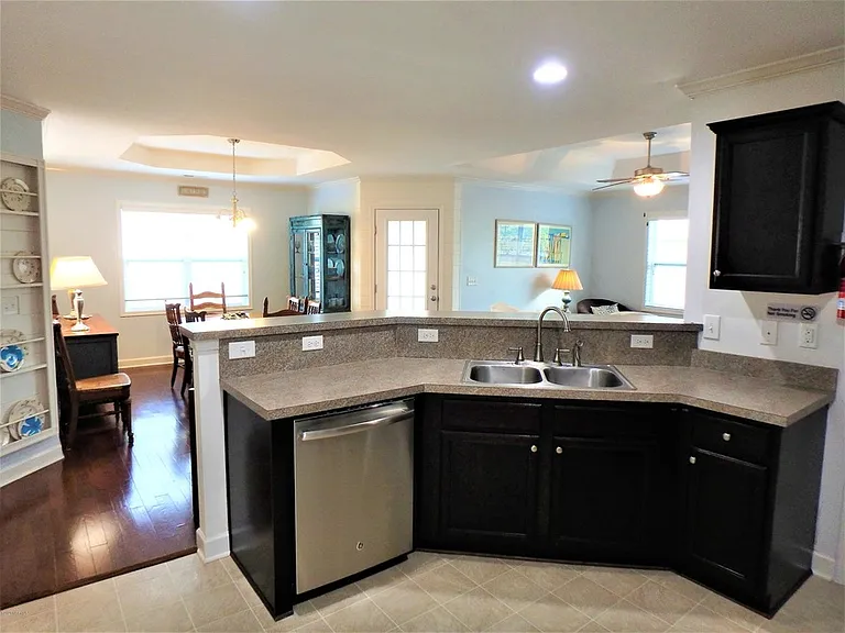 422 Ridgeway Dr — Photo 23