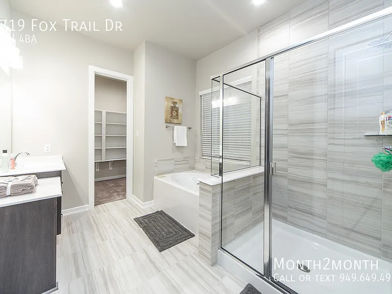 8719 Fox Trail Dr — Photo 18