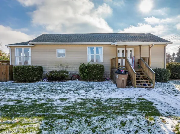 2232 Staunton Rd, Gillespie, IL 62033