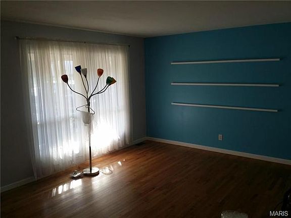 4th image of 1337 Glenmeade Dr