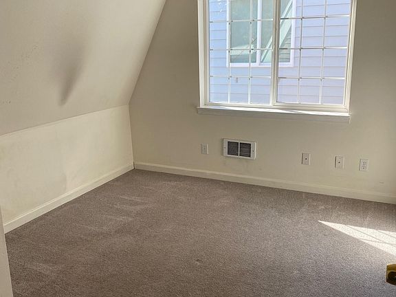 5th image of 5206 22nd Ave NE APT A
