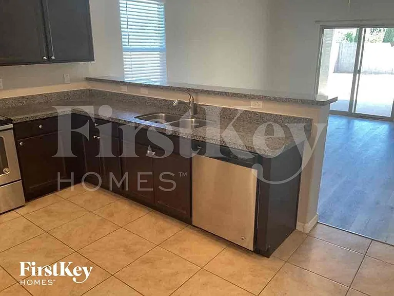 13311 E Tumbleweed Ln — Photo 4