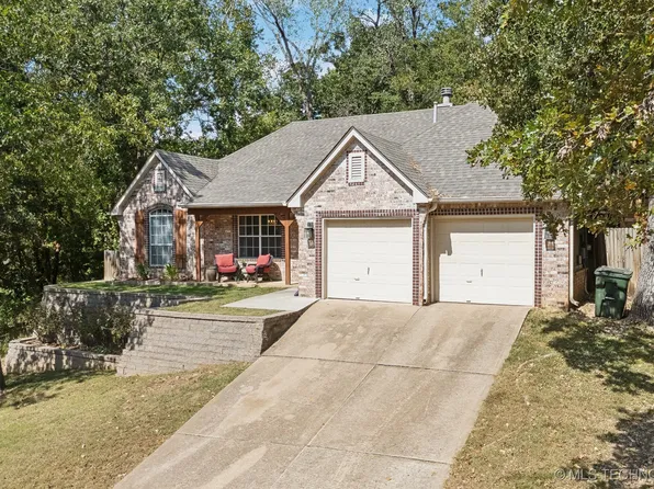 7509 W 34th Pl, Tulsa, OK 74107