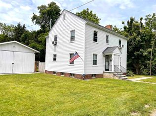 385 Fyffe St, Louisa, KY 41230
