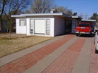 5th image of 1506 N Ohio Ave