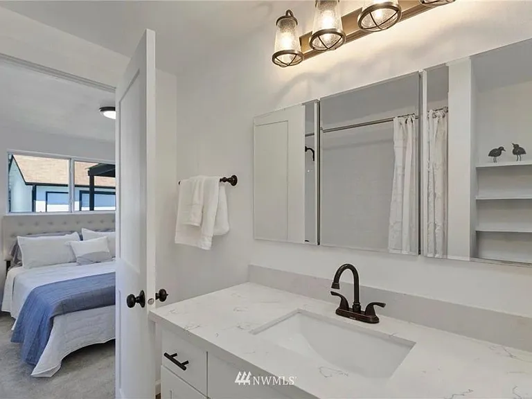 1014 SW 126th St — Photo 8