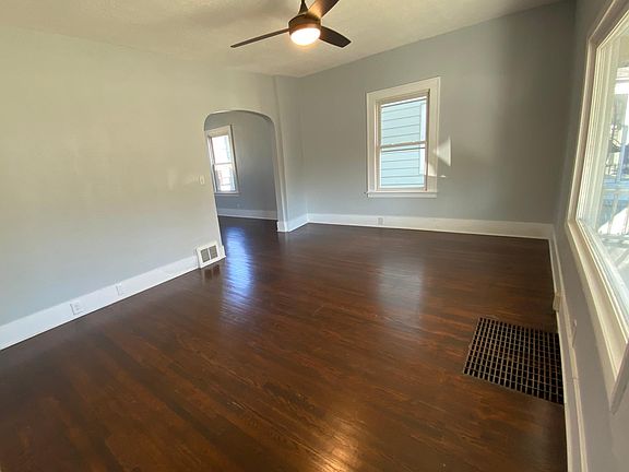 2nd image of 1355 Tamarack Ave NW