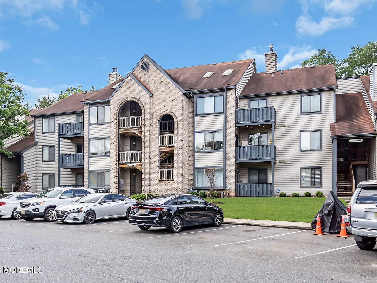 2 bed, 1340 sqft, $2,500 — Photo 4