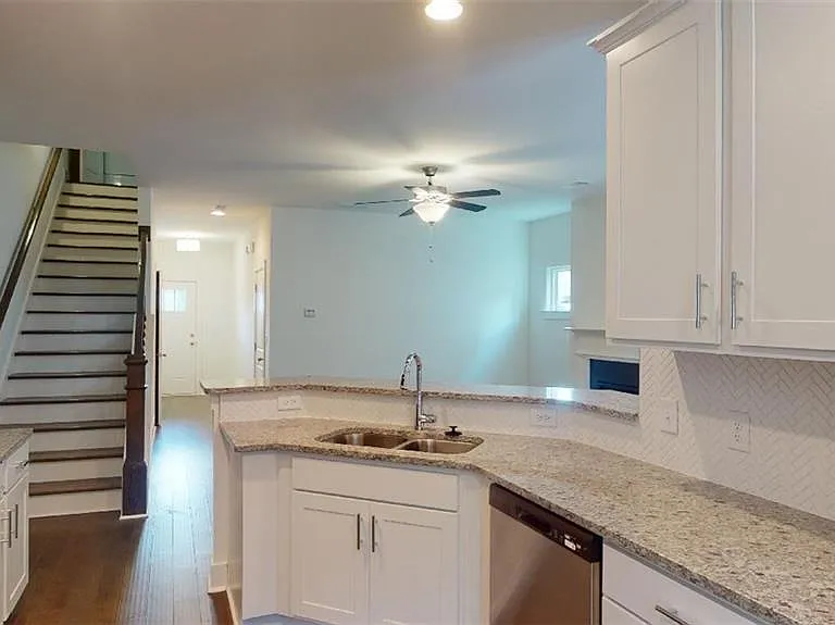 6328 Scudders Dr — Photo 9