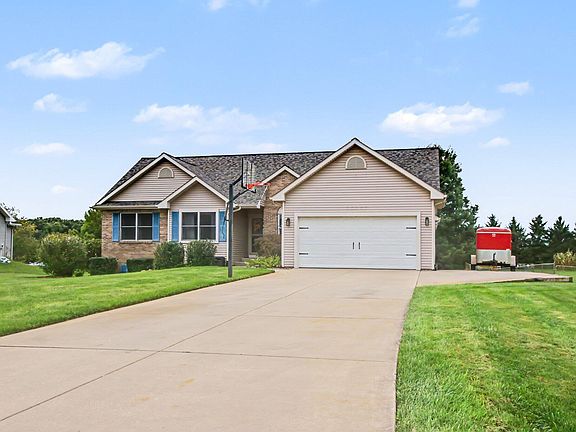 3rd image of 27357 Birmingham Ct