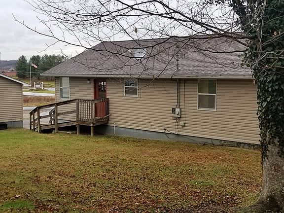 5th image of 1100 Meadowbrook Ln