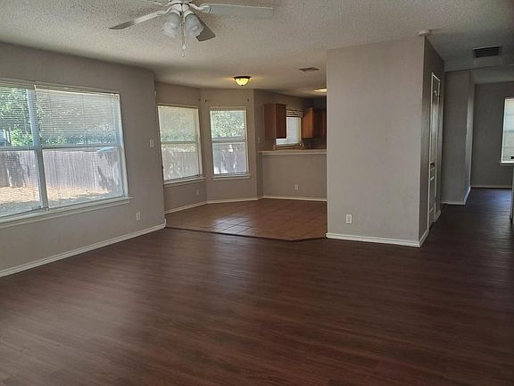 4th image of 8110 Hawick Dr