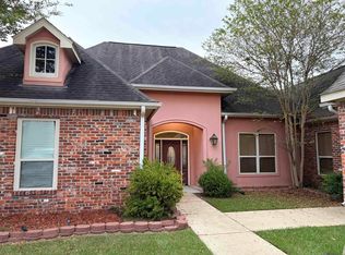 (Undisclosed Address), Baton Rouge, LA 70818