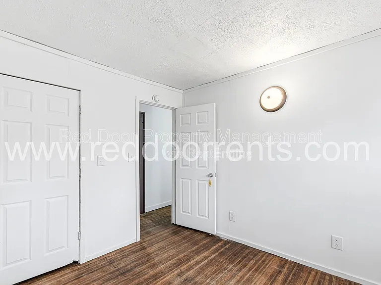 408 N Oakland Ave #A — Photo 11