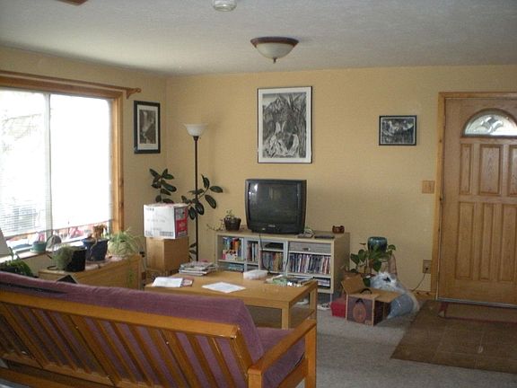 3rd image of 1808 N Izabel St