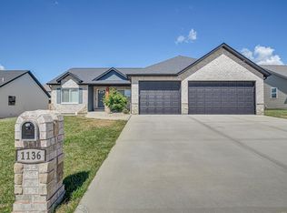 1136 Pisa Dr, Caseyville, IL 62232
