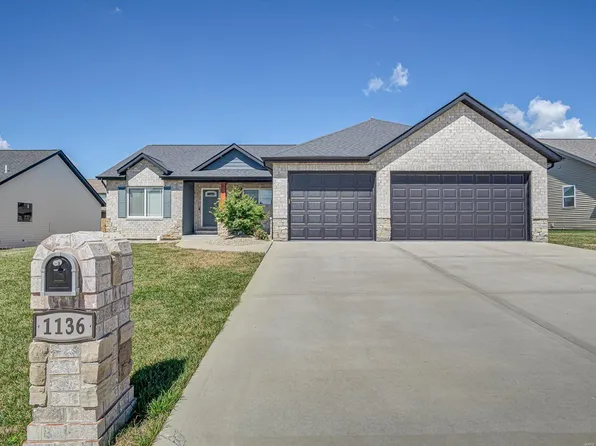 1136 Pisa Dr, Caseyville, IL 62232