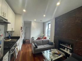 513 E 5th St, New York, NY