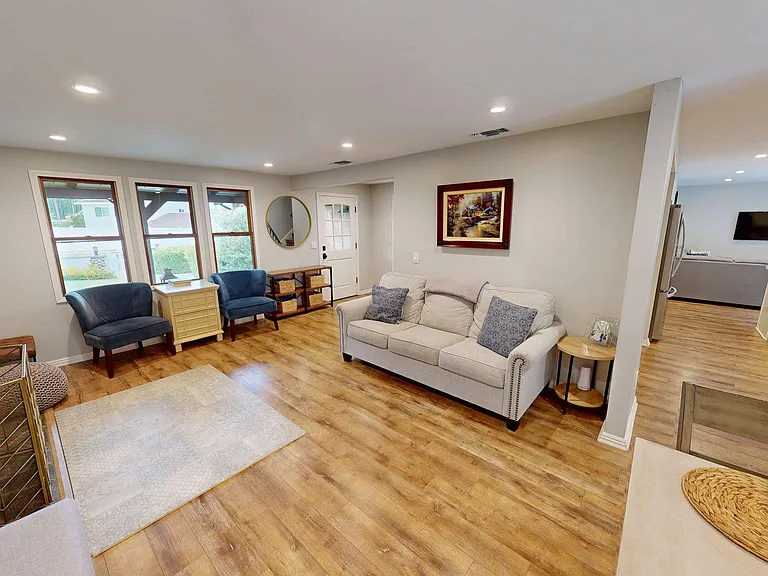 30621 Sandtrap Dr — Photo 6