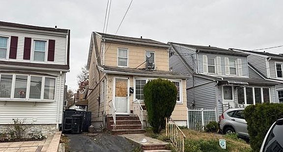 2nd image of 9021 207th St