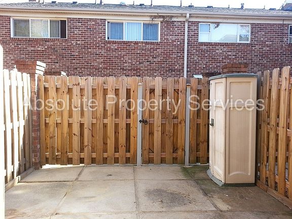 3rd image of 2530 E North St Unit 9B