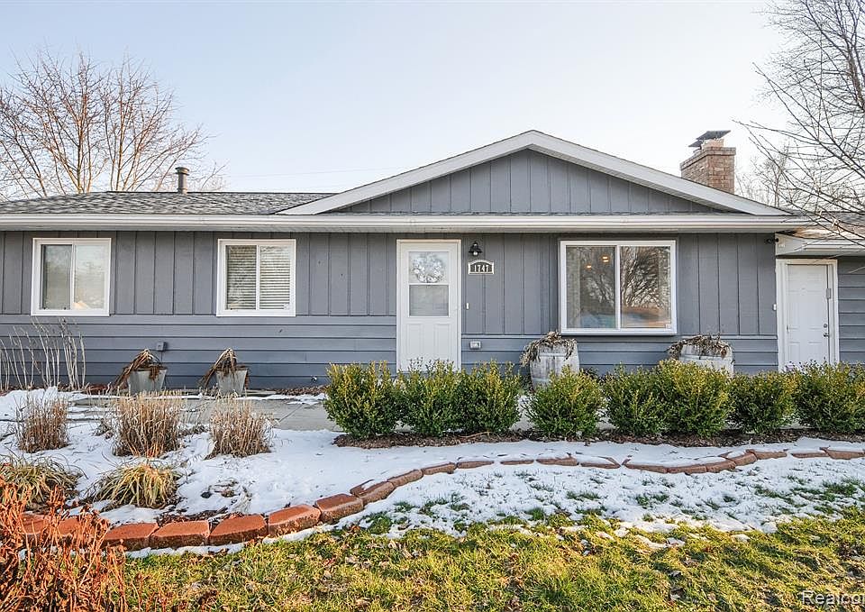 1747 Westbrooke Dr, Lapeer, MI 48446 Zillow