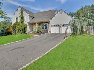 18 Justin Ct, Marlboro, NJ 07746