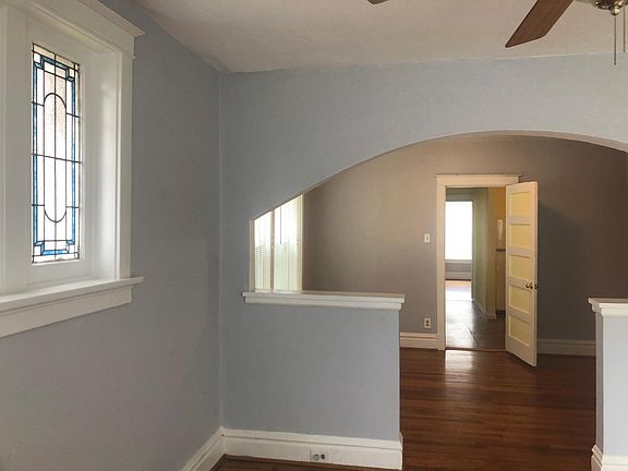 2nd image of 3970 Shenandoah Ave APT 1E