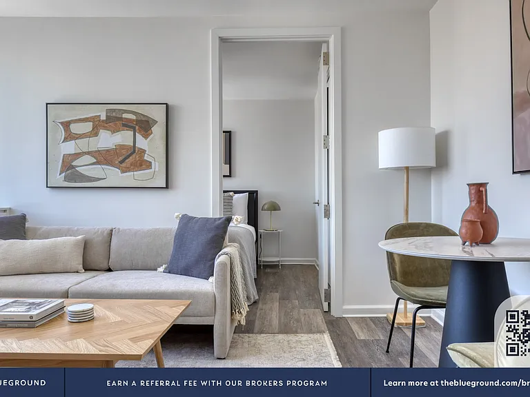520 W 43rd St #24B — Photo 4