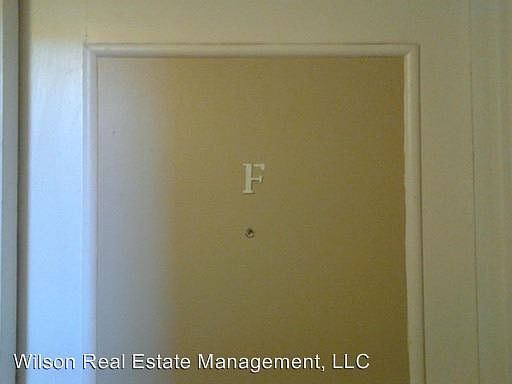5th image of 115 N Naches Ave