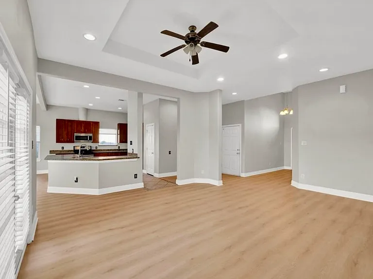 5395 Kyla Cir — Photo 3