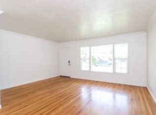 906 Cottage Dr, Woodland, CA 95695