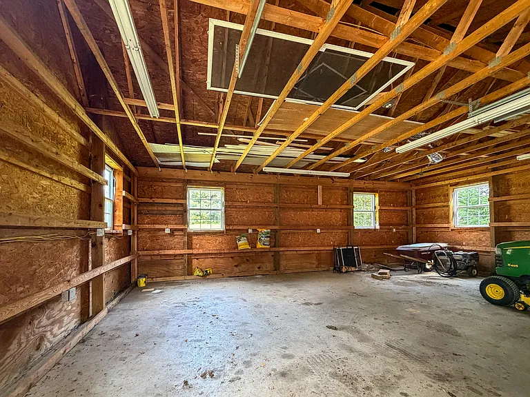 1835 Brunnerville Rd — Photo 36