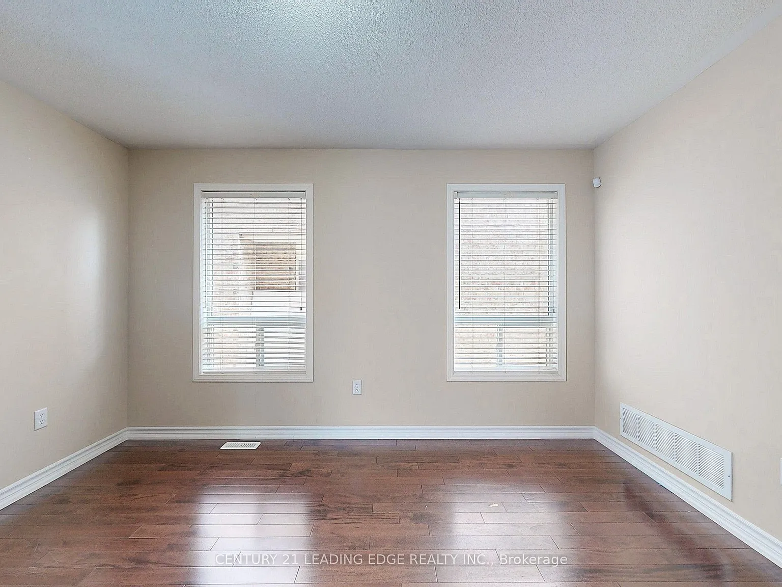 4 bed, $3,300 — Photo 3
