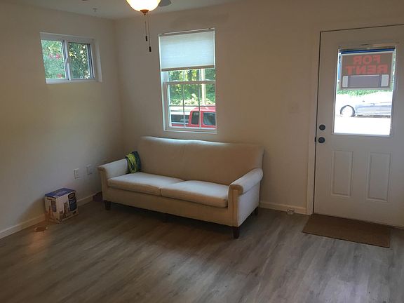 5th image of 824 China St