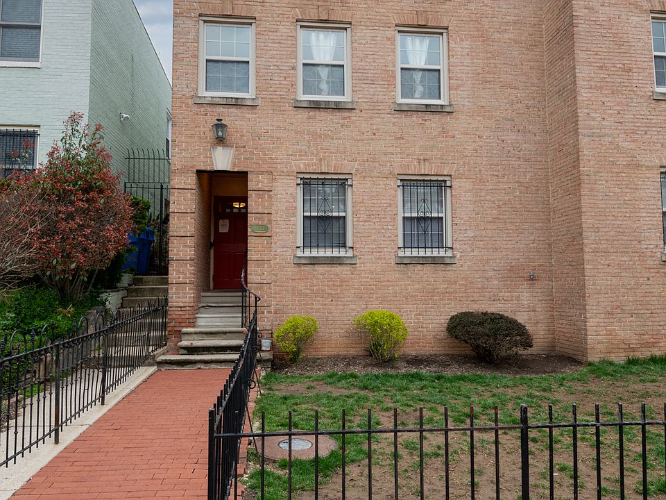 1st image of 730 7th St SE APT 12