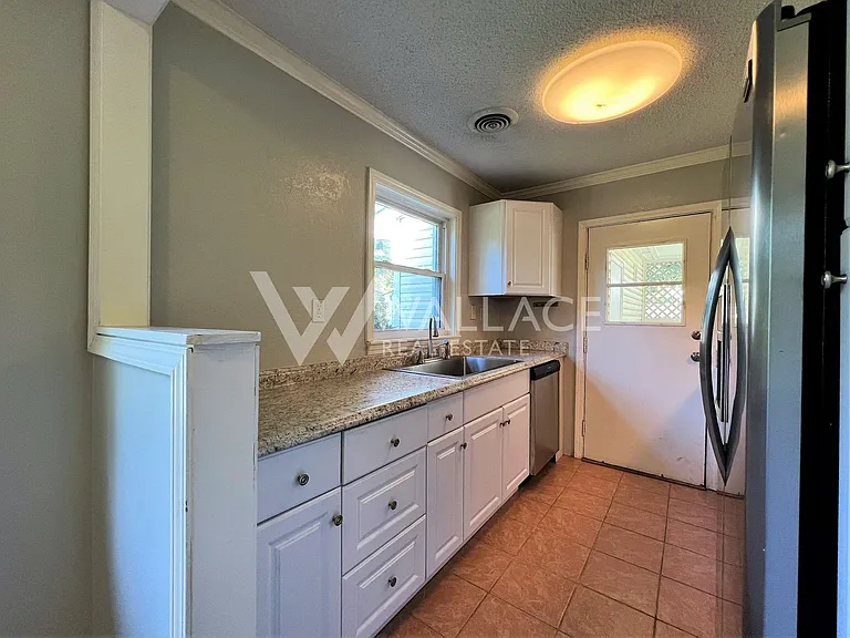 4807 Seminole Rd — Photo 5