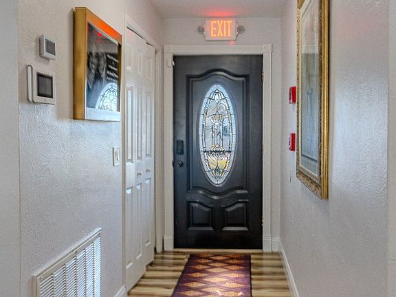 5th image of 1875 Williams Manor Ave Unit 3