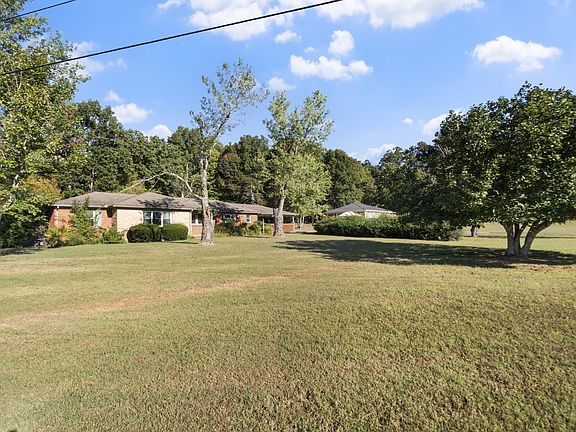 2nd image of 1429 Highway 100