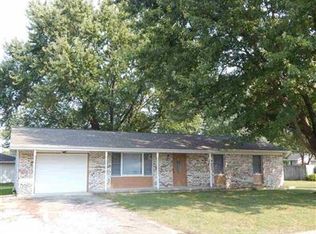 110 Bartlett Dr, Mitchell, IN 47446